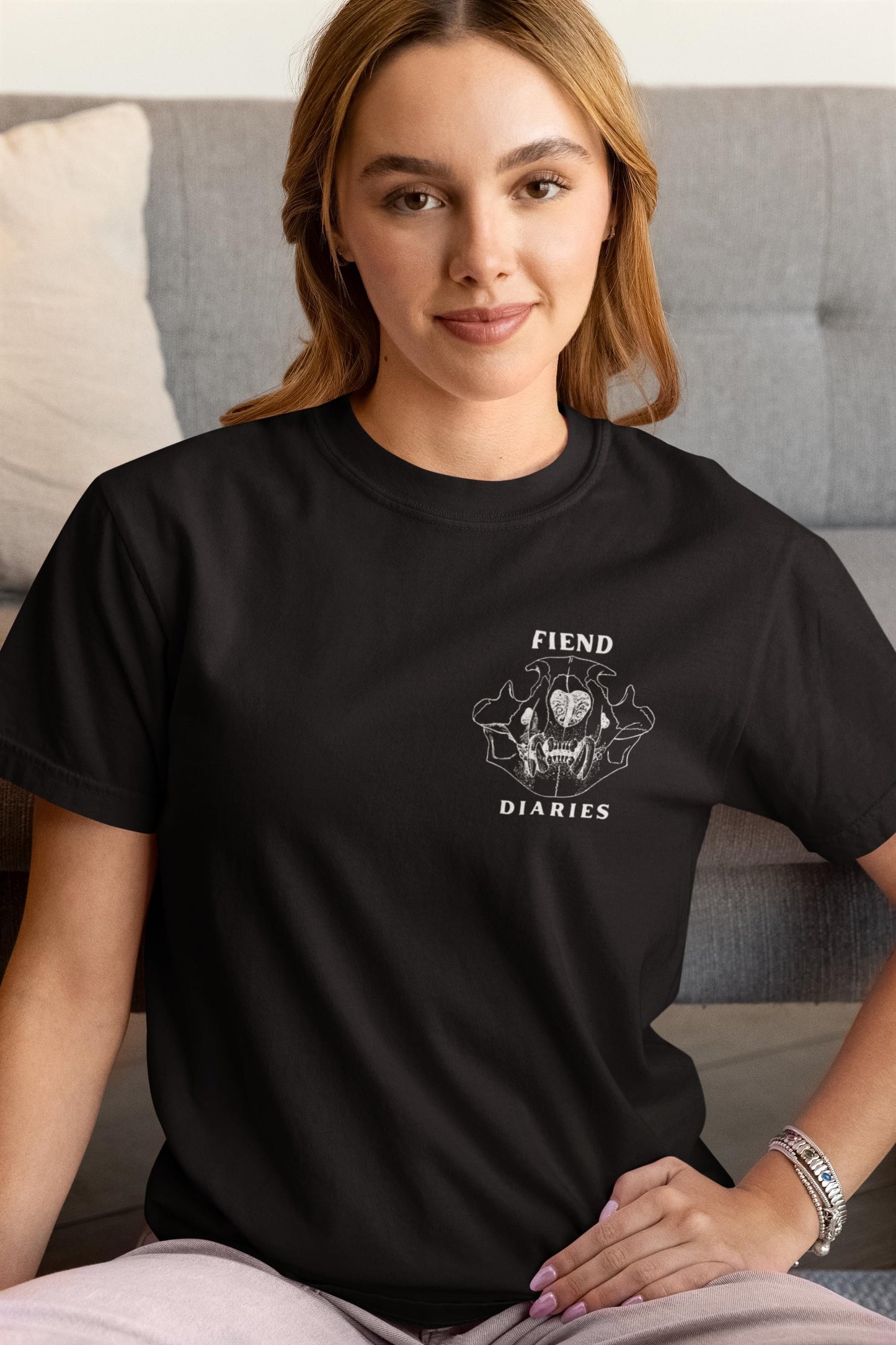 CURIOUS CAT CLUB T-SHIRT